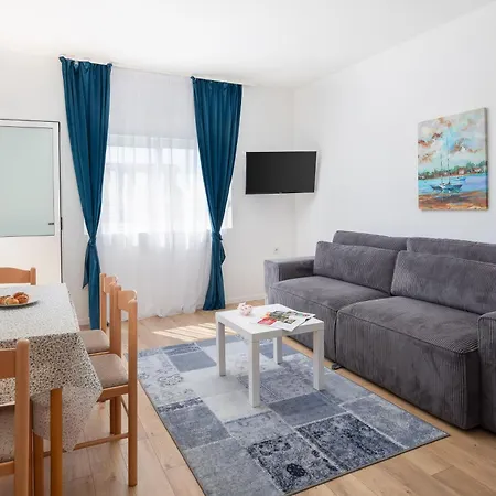 Magnolia Center 2 Apartment Makarska