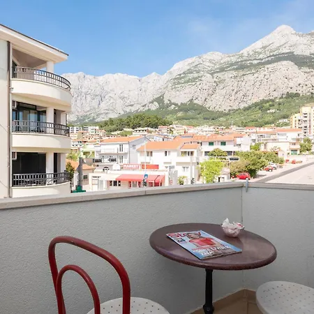 Magnolia Center 2 Makarska