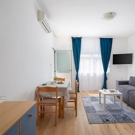 Magnolia Center 2 Apartment Makarska